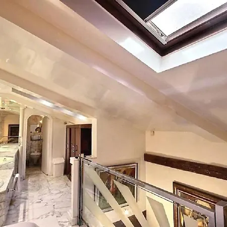 Louvre Terrace *